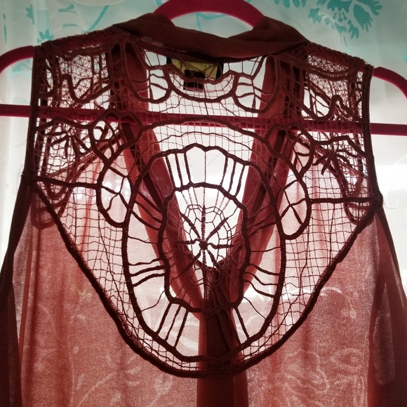 FOREVER 21 Rust Sheer Sleeveless Blouse - Picture 4 of 8